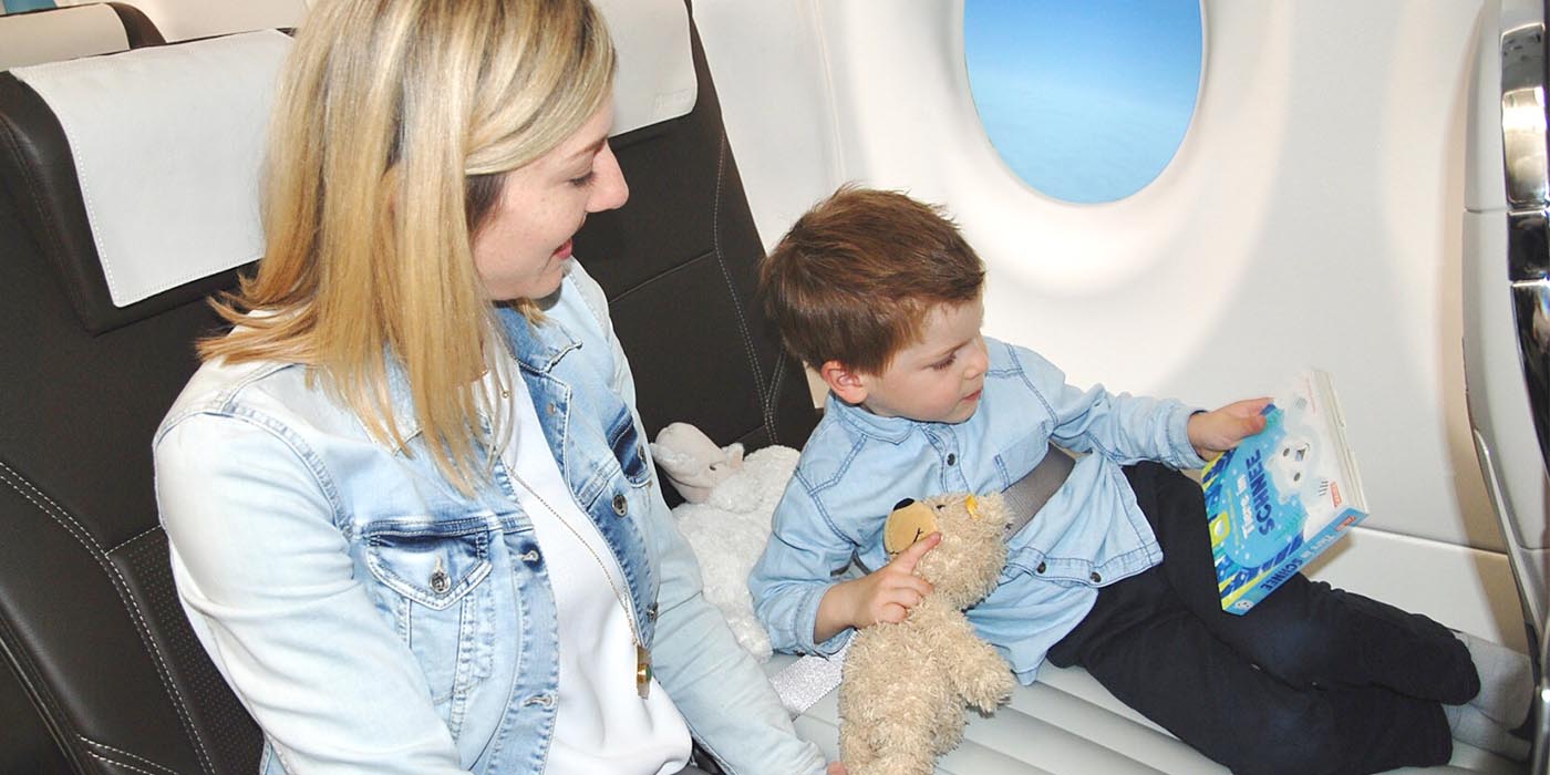 Flyaway Kids Bed helpy kids sleep on planes