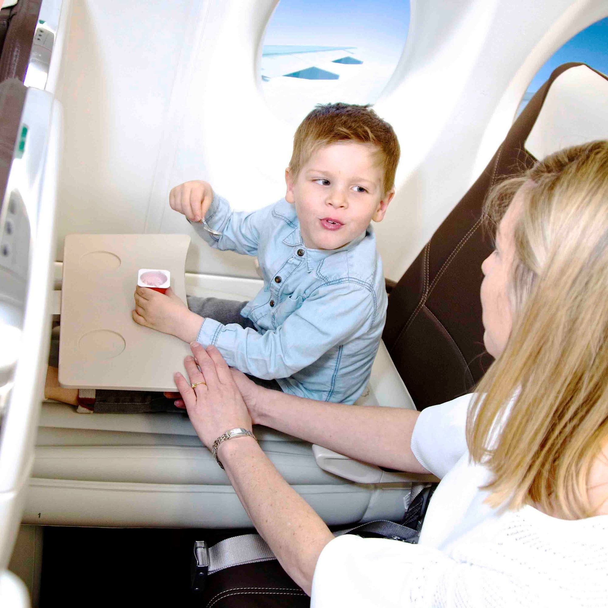Little Traveler Airplane Seat Extender for Kids - Footrest & Toddler  Airplane Bed - Toddler Airplane Travel Essentials - Toddler Plane Seat  Extender 